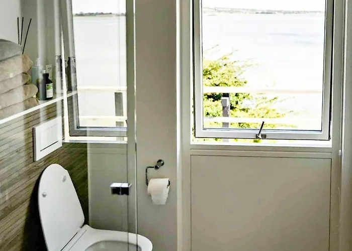 Semesterbostad Secluded House With View Over Kertinge Nor Munkebo